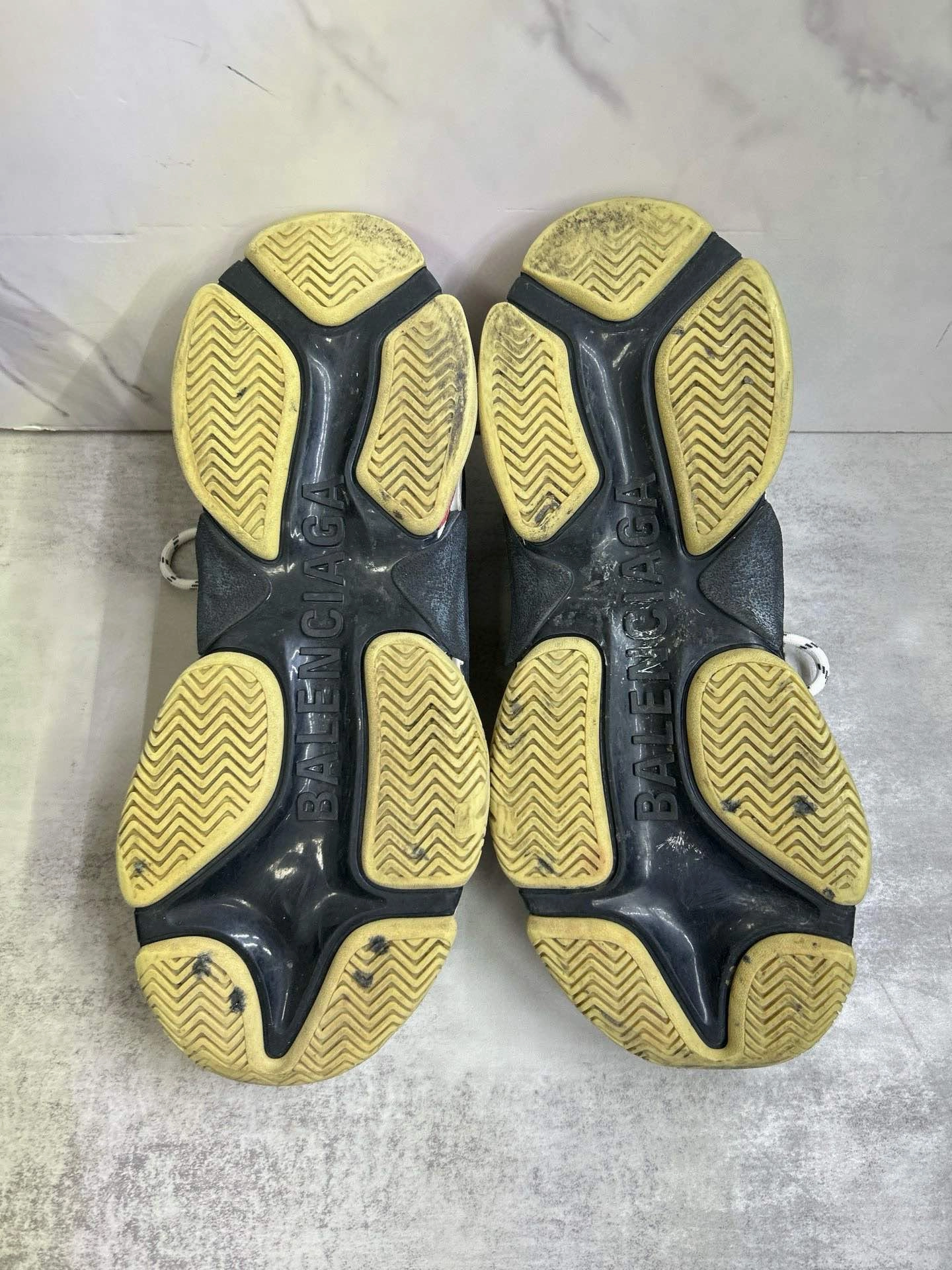 Balenciaga Preloved Triple S Sneakers Black Size 44 LNS3674 Silver Sneakers Flagstaff