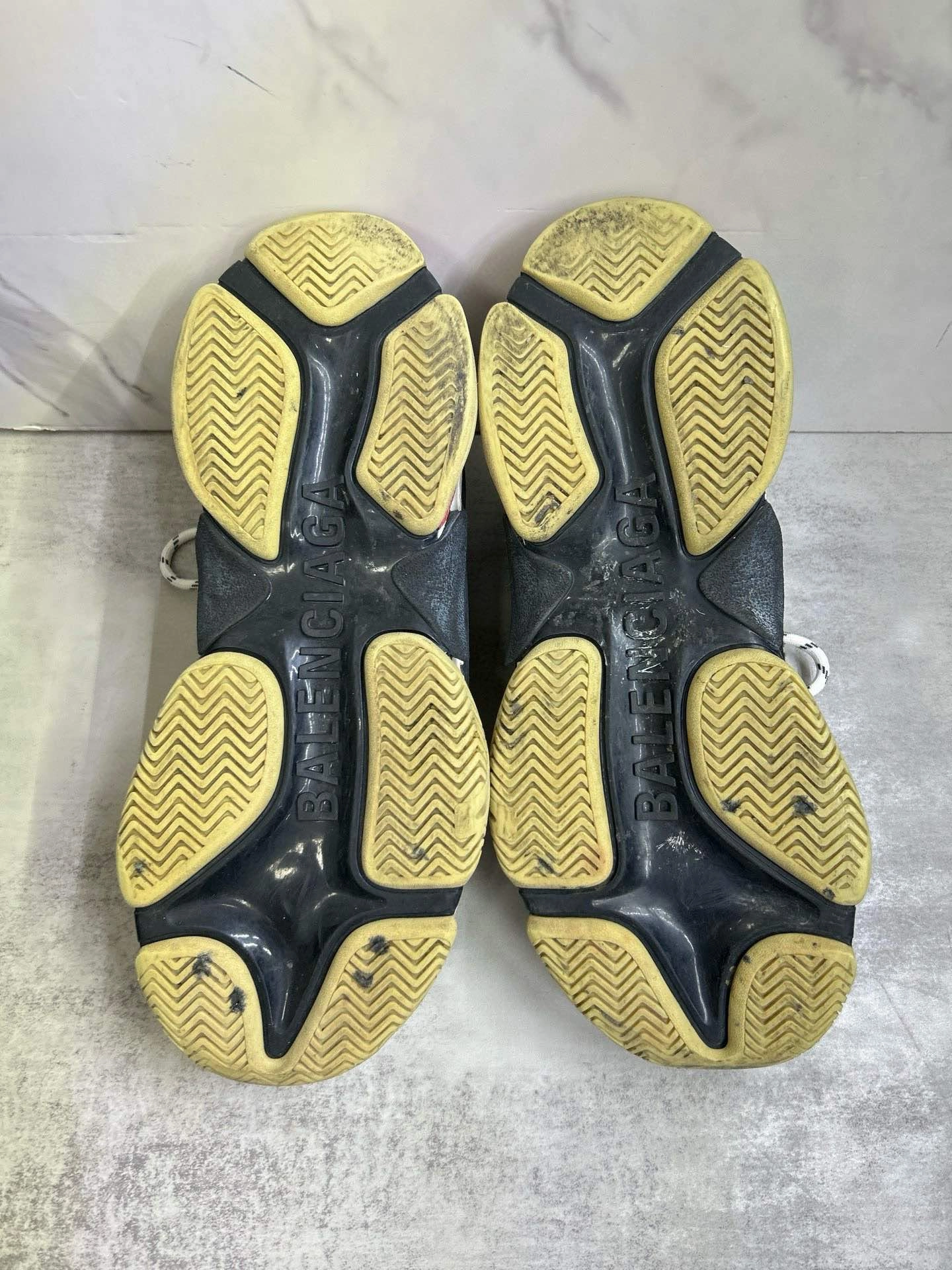 Thick Soled Sneakers Balenciaga Preloved Triple S Sneakers Black Size 44 LNS3674