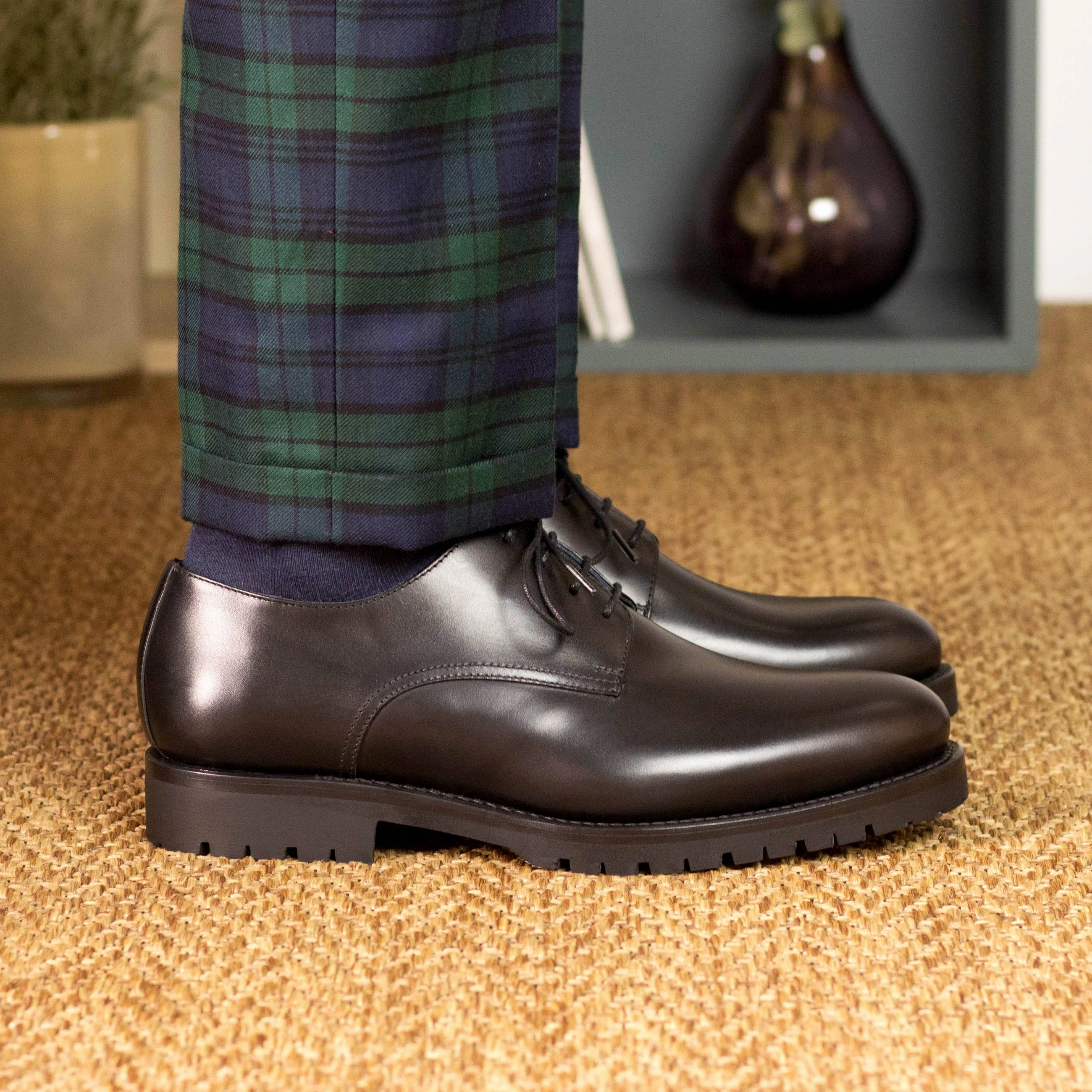 Black Derby Chunky Shoes Derby Shoes Commando Sole