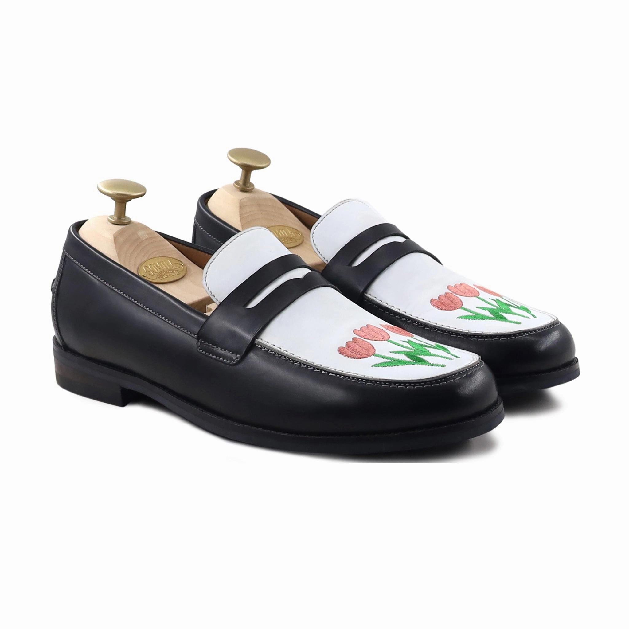 Tassle Loafers Boulia - Men's Black and White Calf Leather Loafer (Tulip Embroidery)