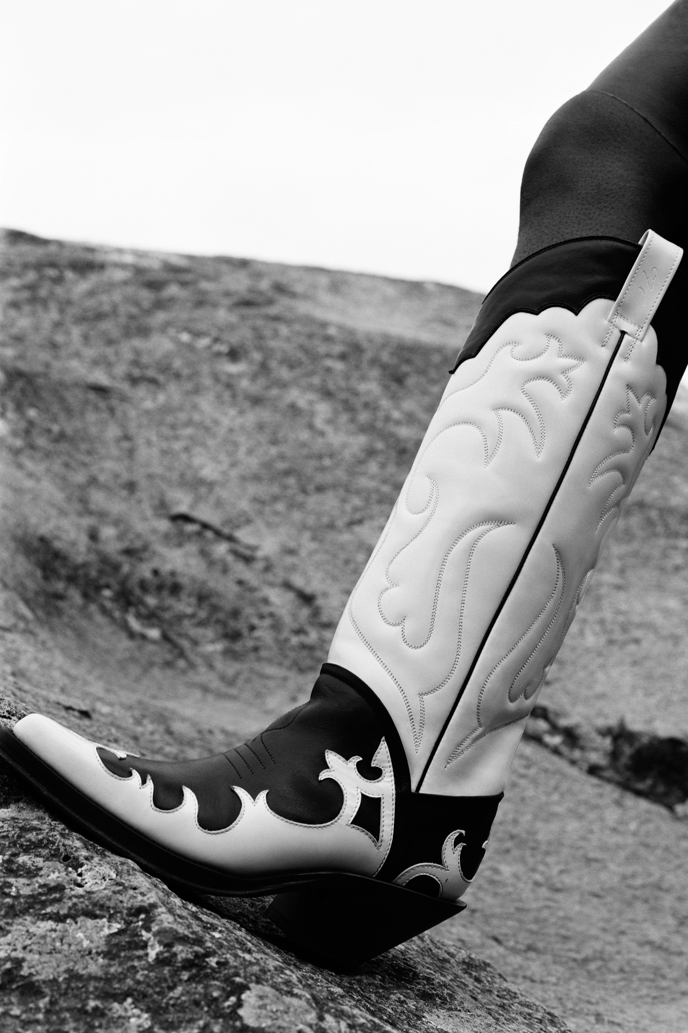 Capitana Cowboy Boot in White & Black Pearlized Leather Usmc Boots