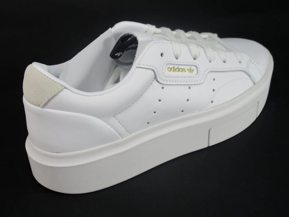 Plush Sneakers Adidas Originals scarpa sneakers da donna con zeppa Sleek Super EF8858 bianco
