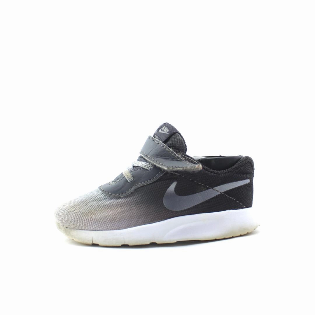 Nike Crosstraining Shoes NIKE TANJUN