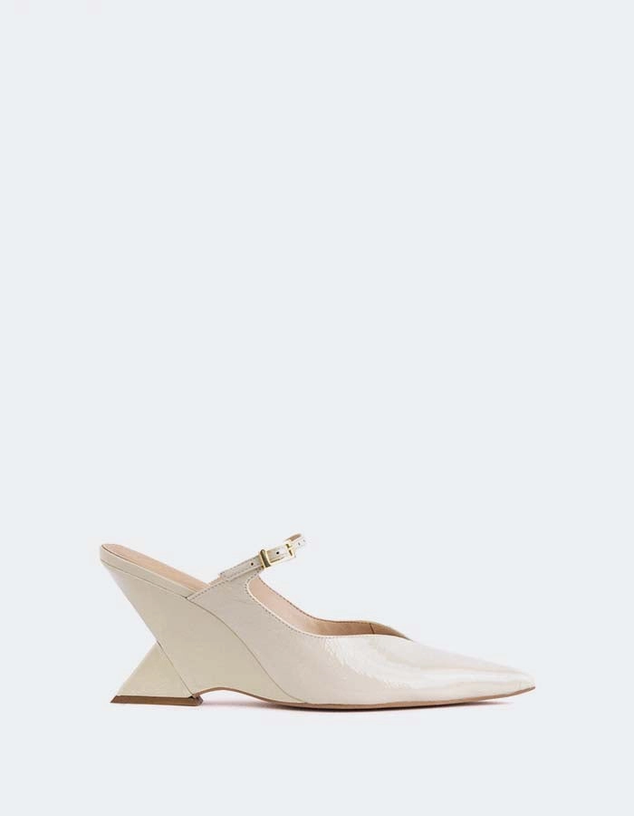 Wisteria Mary Jane Shoes Creselle Off White Naplack