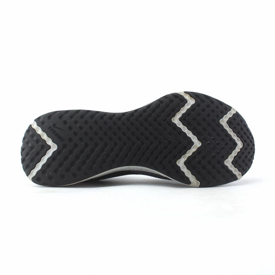 Nike Air Force 1 07 Shoes NIKE REVOLUTION 5