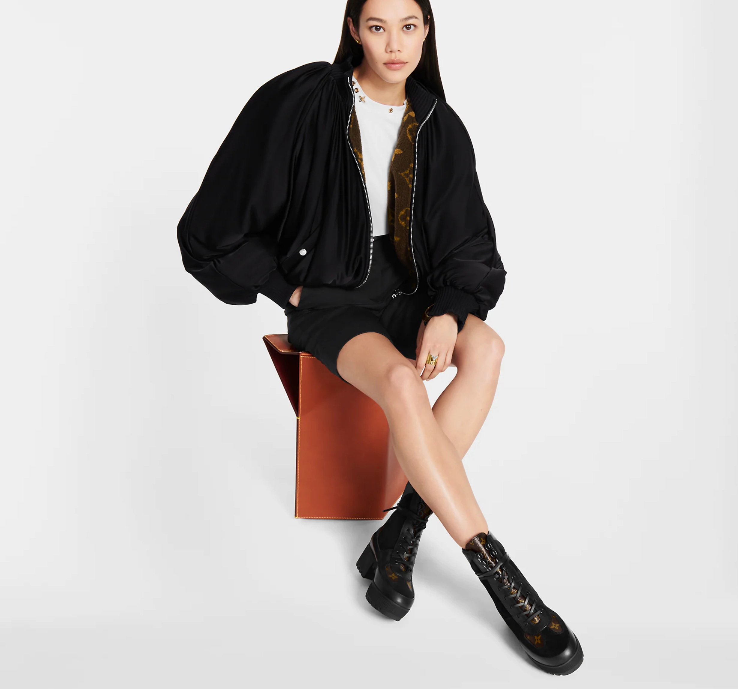 British Army Boots Combat High LOUIS VUITTON MONOGRAM SUEDE CALFSKIN LAUREATE DESERT BOOTS