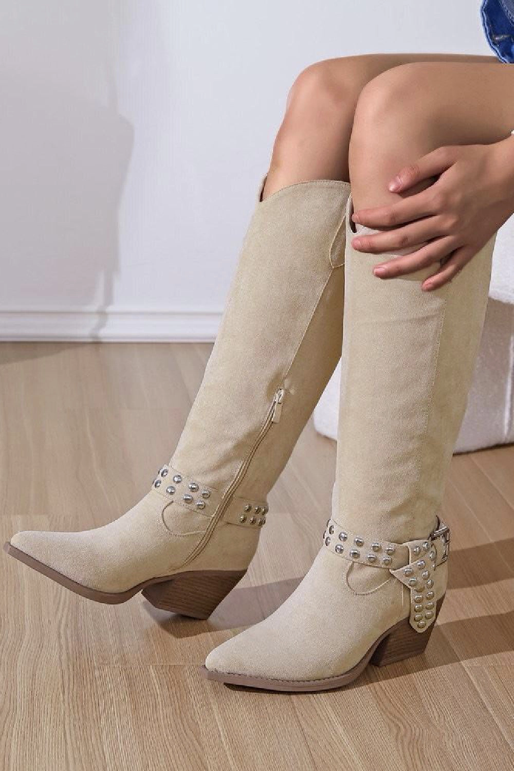 BEIGE SUEDE BLOCK HEEL BUCKLE DETAIL COWBOY BIKER KNEE HIGH BOOTS Boots That Zip On The Side