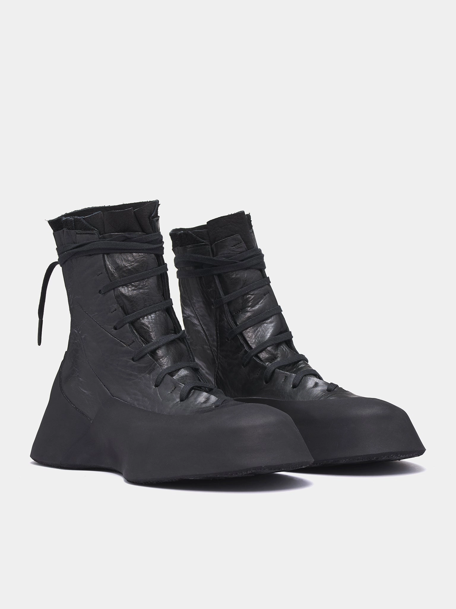 Overlook Boots Distortion Featherweight High Top Sneakers (DISTORTION-FEATHERWEIGHT-BLACK)