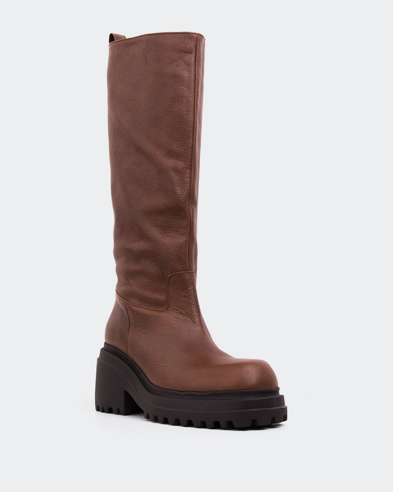 Fenton Tan Leather Chelsea Boots Ankle Fit