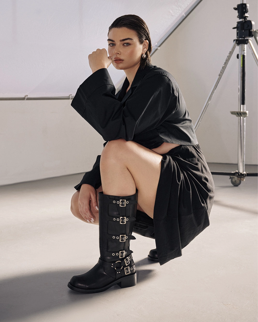OSHEA CURVE - BLACK Black Leather Combat Boots