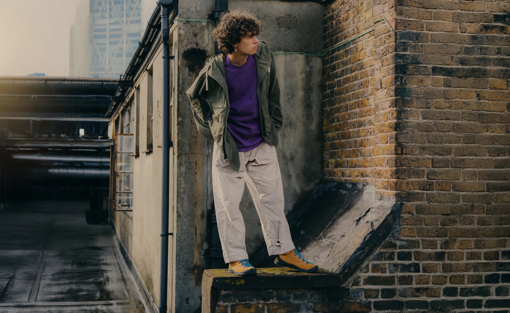 Men's Jasper Sneaker  |  Purple Opulence/Lemon Curry Tsizing Climbing Shoes