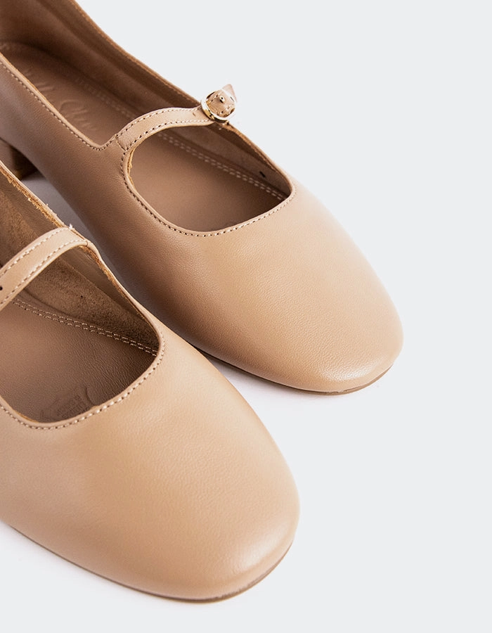 Erynnis Nude Leather Dansko Shoes Mary Janes