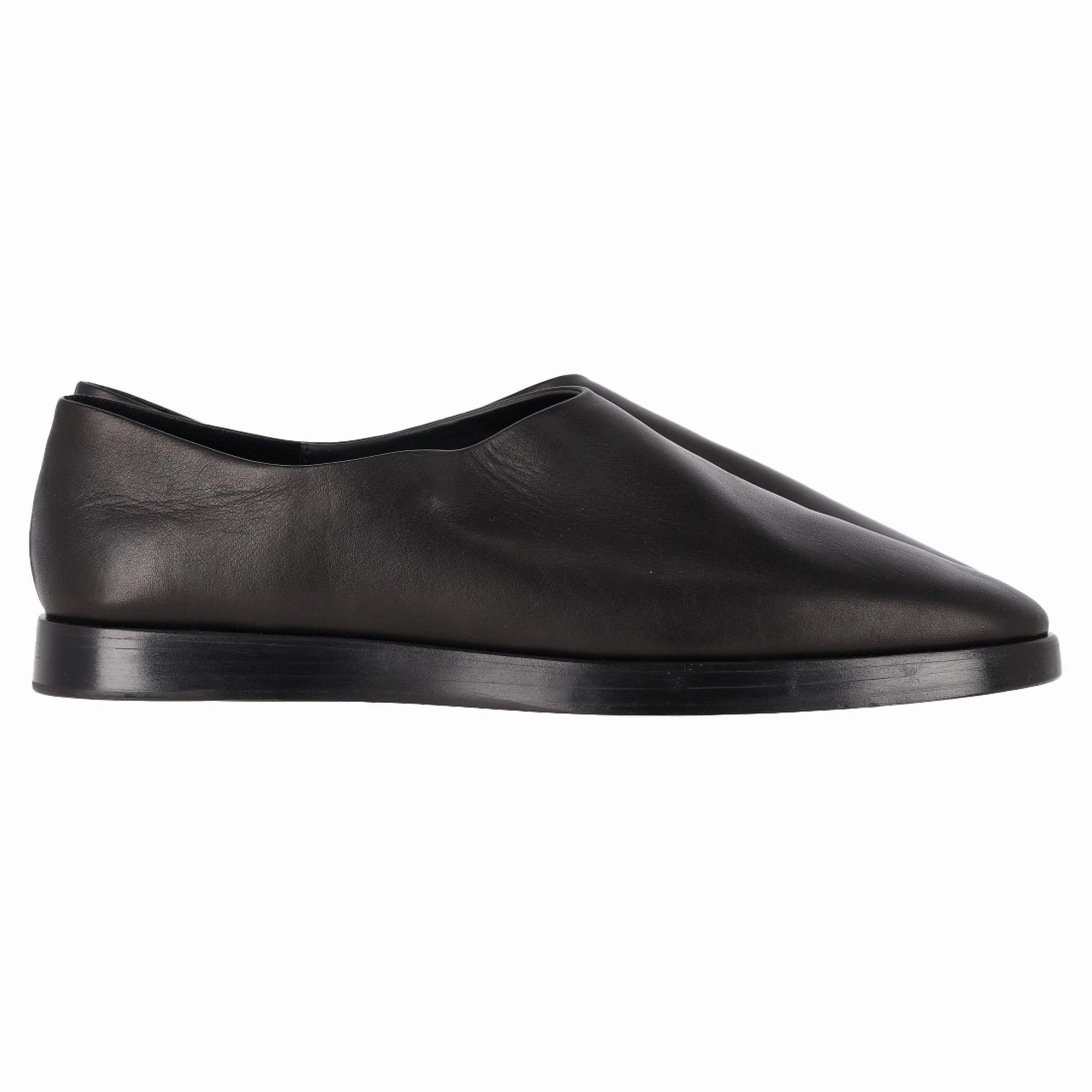 Fear of God The Eternal Dress Loafers in Black Leather And White Penny Loafers