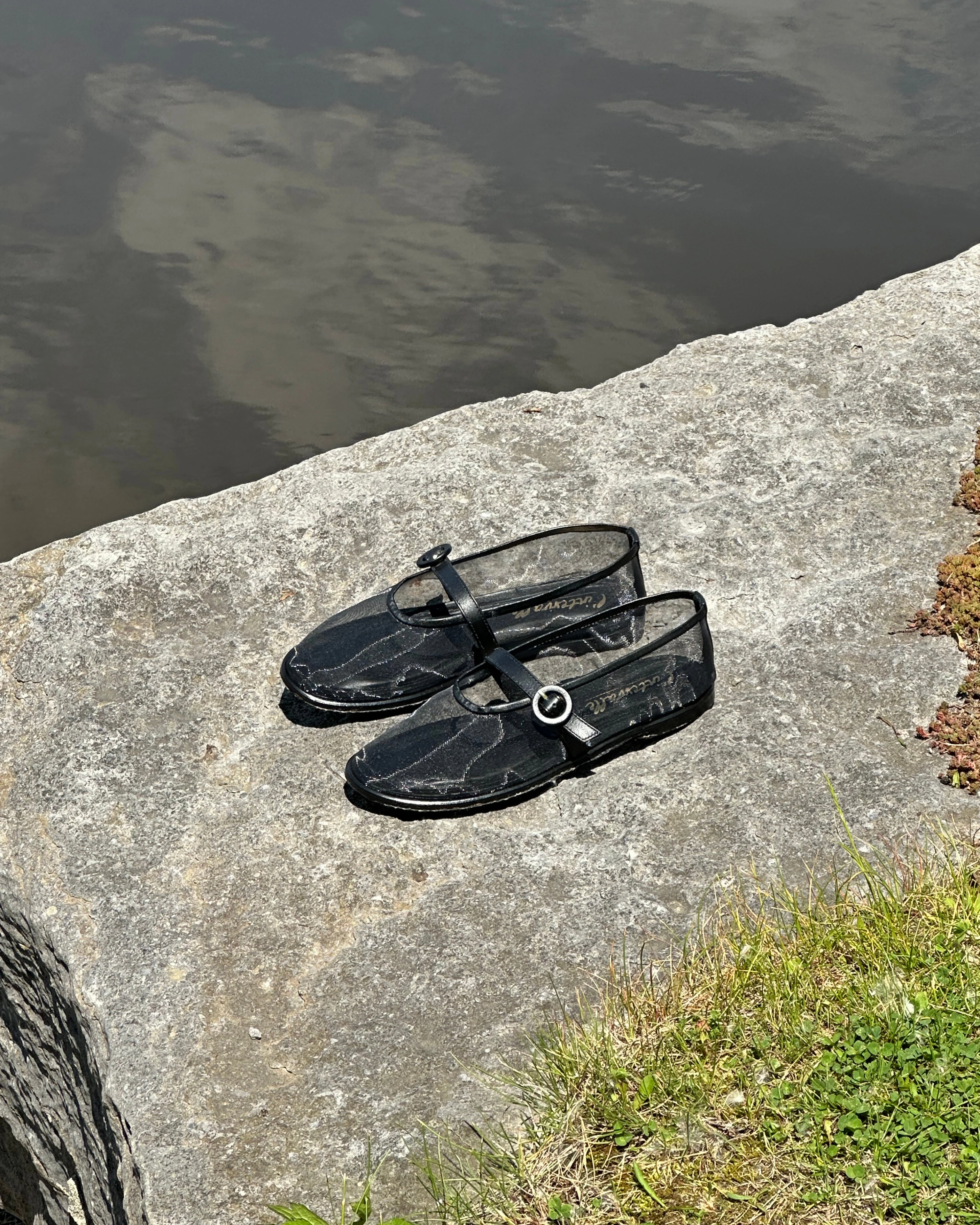 Glint Black Mesh Mary Jane Shoes Toddler Size 4