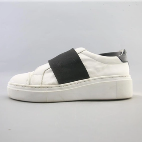 Soda Slip On Shoes AREZZO .