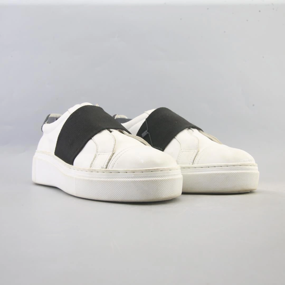 AREZZO . Women's Best Slip On Sneakers > Best Slip On Sneakers