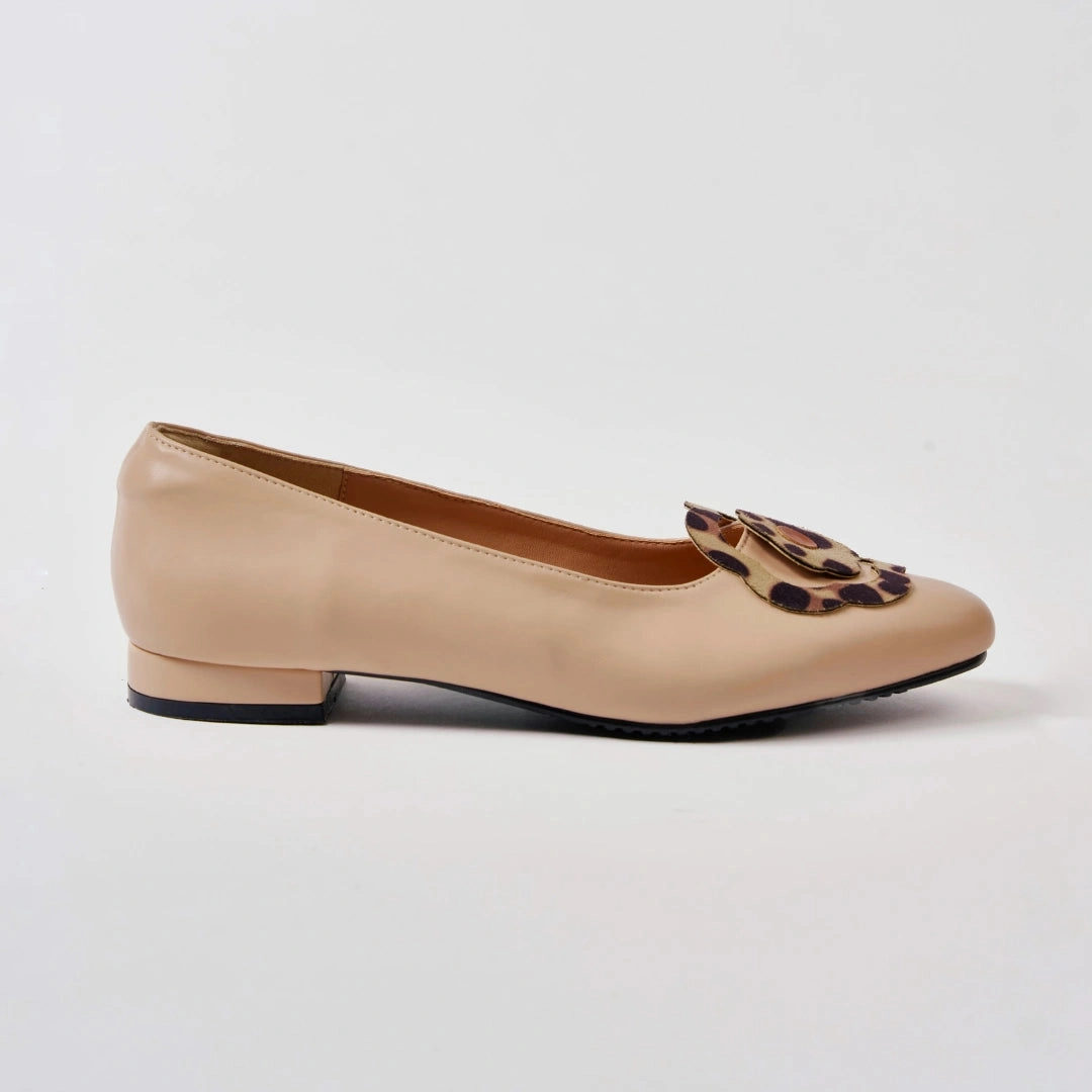 Bloom Ballerina Flats in Hana Beige and Leopard Flat Foot Shoes For Gym