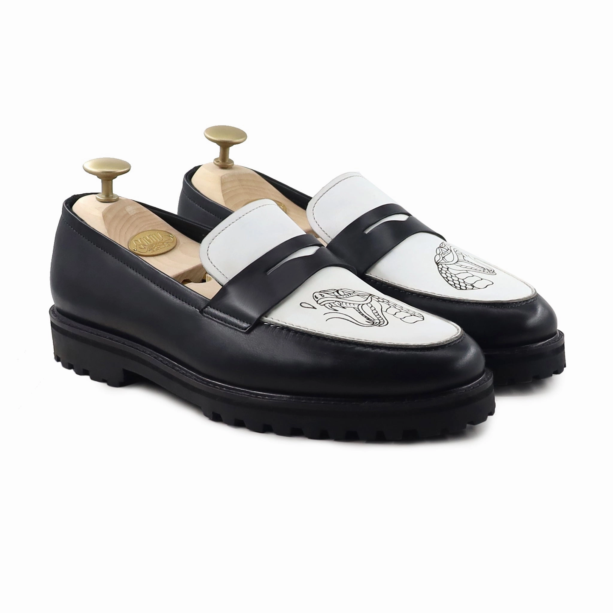 Hobart - Men's Black and White Calf Leather Loafer (Snake Edition) Bass Mary Jane Loafers
