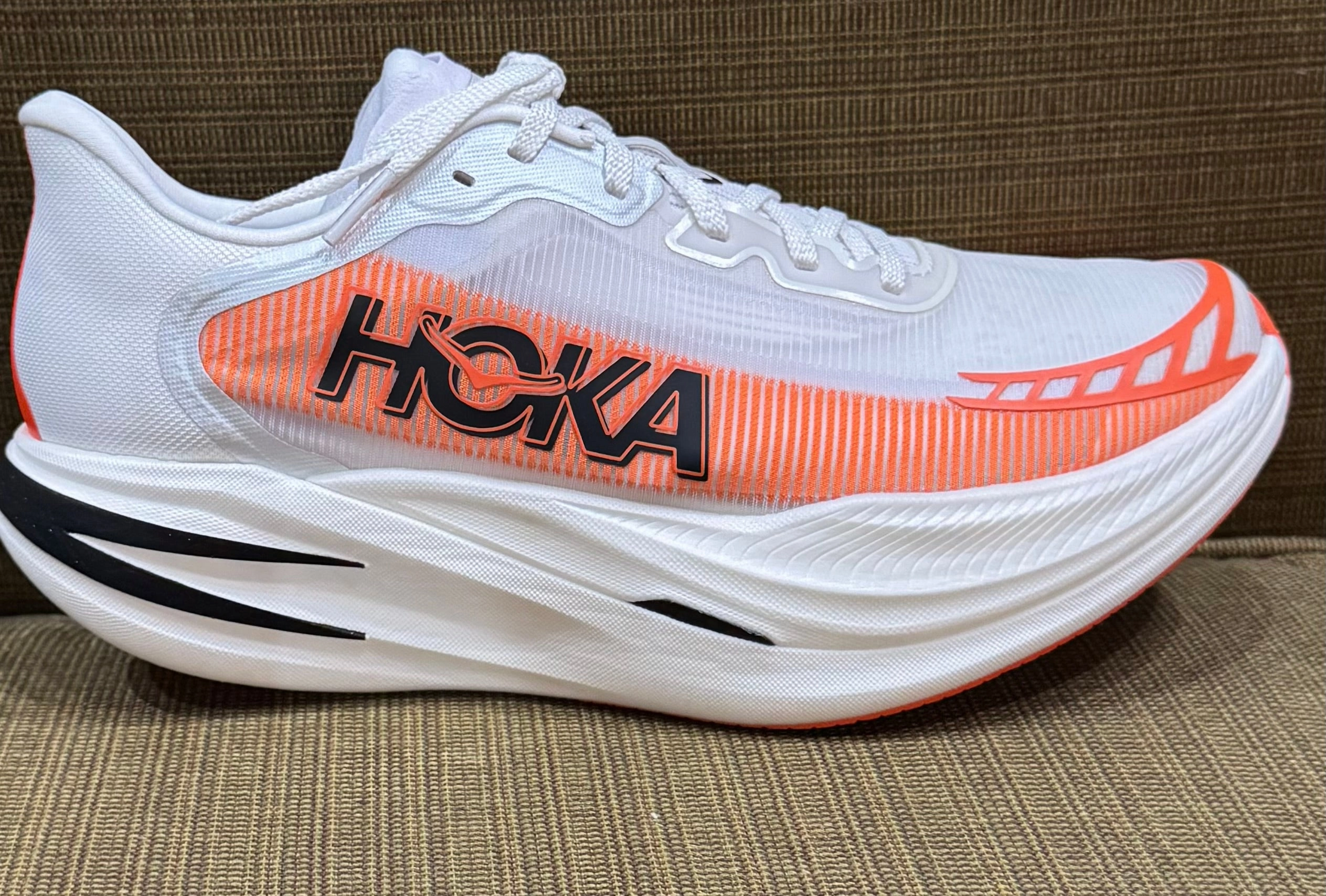 Best Shoes To Run Long Distance HOKA U Cielo X1 2.0