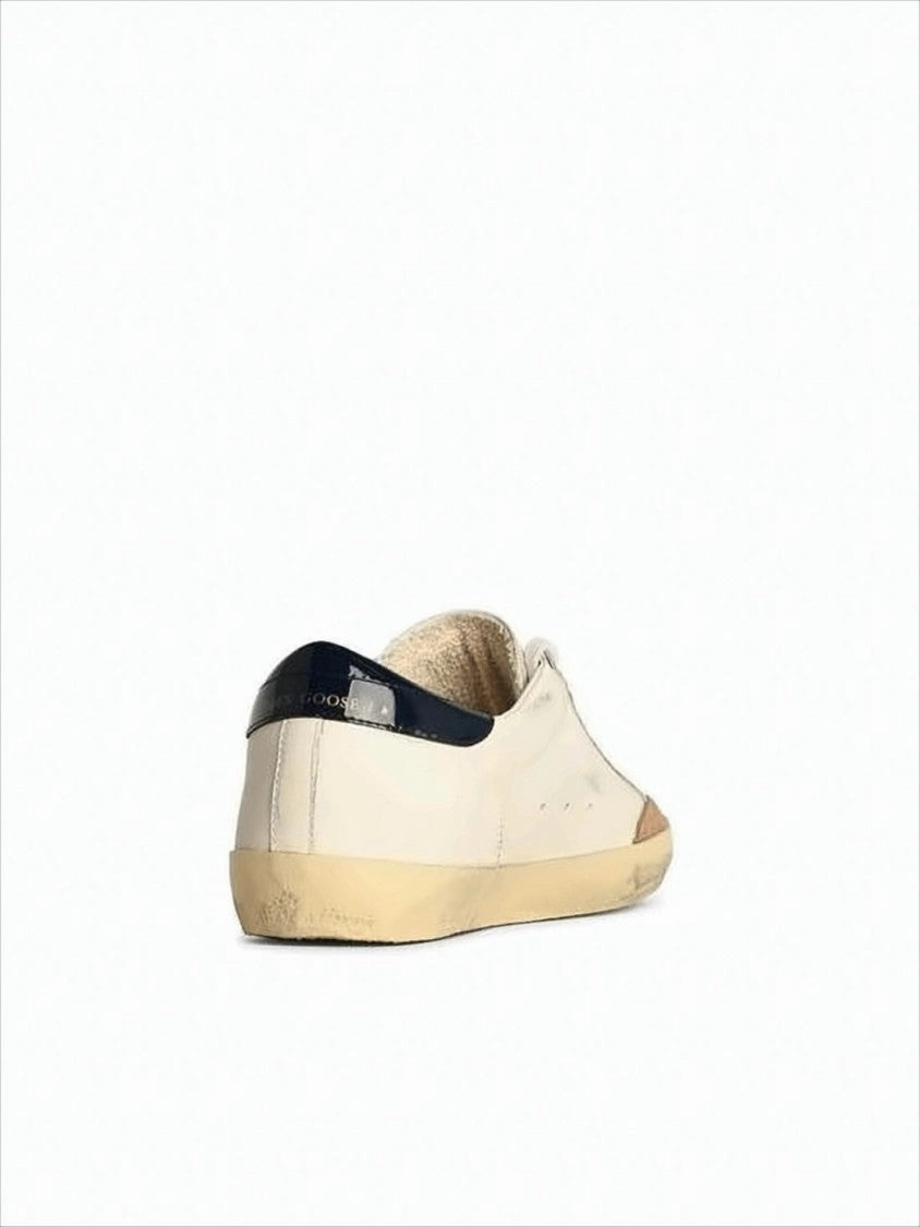 Low-Top White Leather Sneakers With Vintage Appeal The Answer Sneakers