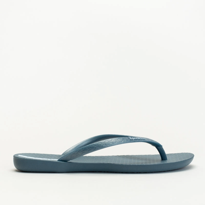 Flip Flops Made From Old Tires Ipanema Wave Thong