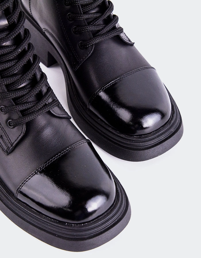 Bertie Chelsea Boots Isidore Black Leather