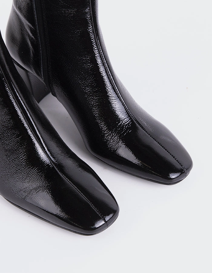 Stiletto Knee High Boots Lioni Black Naplack