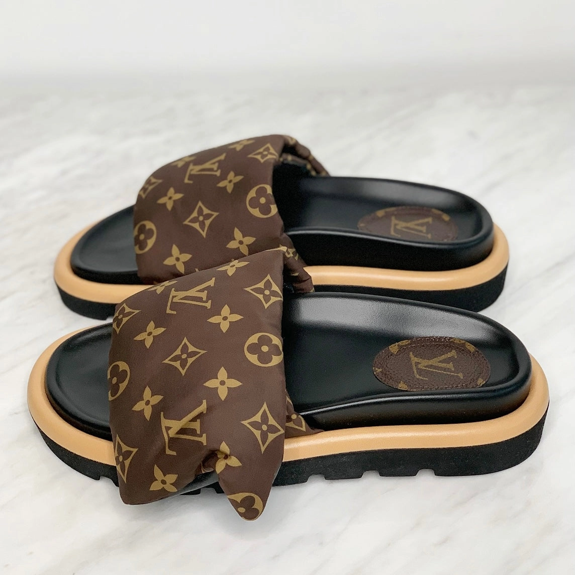 Louis Vuitton Pool Pillow Comfort Mules Slippers Frozen