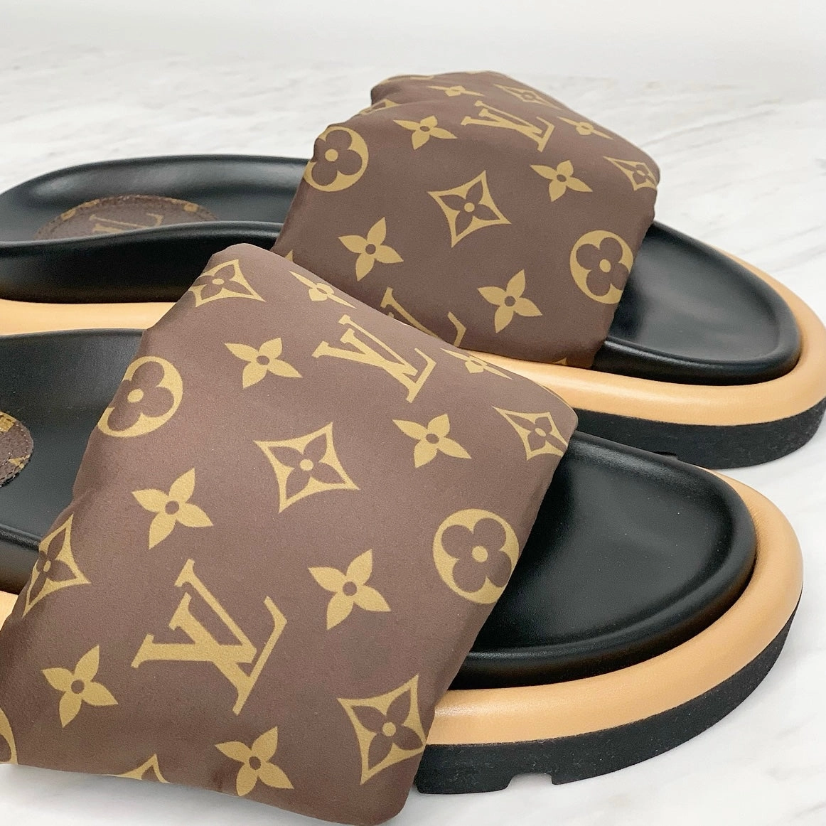 Louis Vuitton Pool Pillow Comfort Mules Warm Slippers For Cold Feet