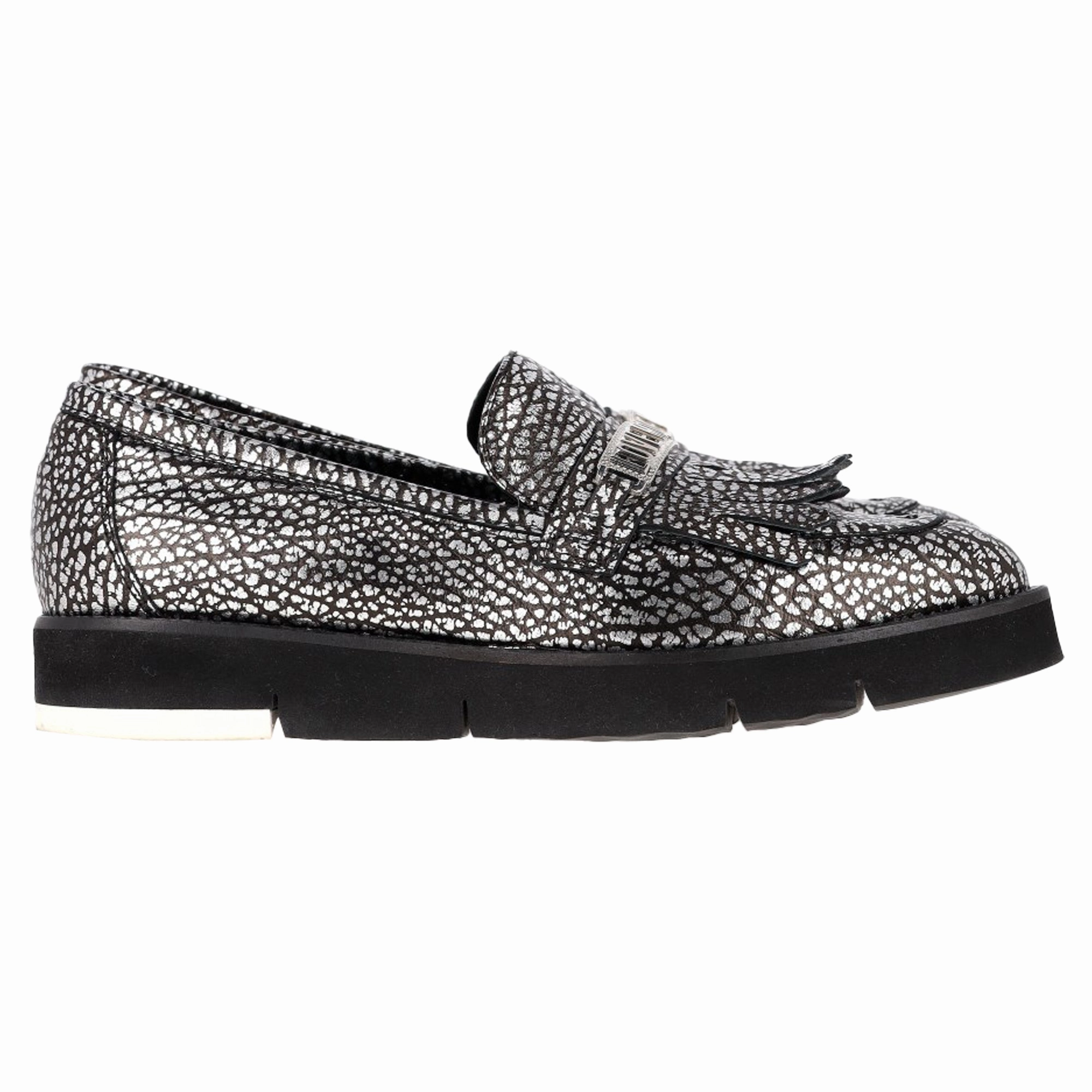 Love Moschino Cracked Accent Loafers in Metallic Silver Leather Vagabond Blanca Loafers
