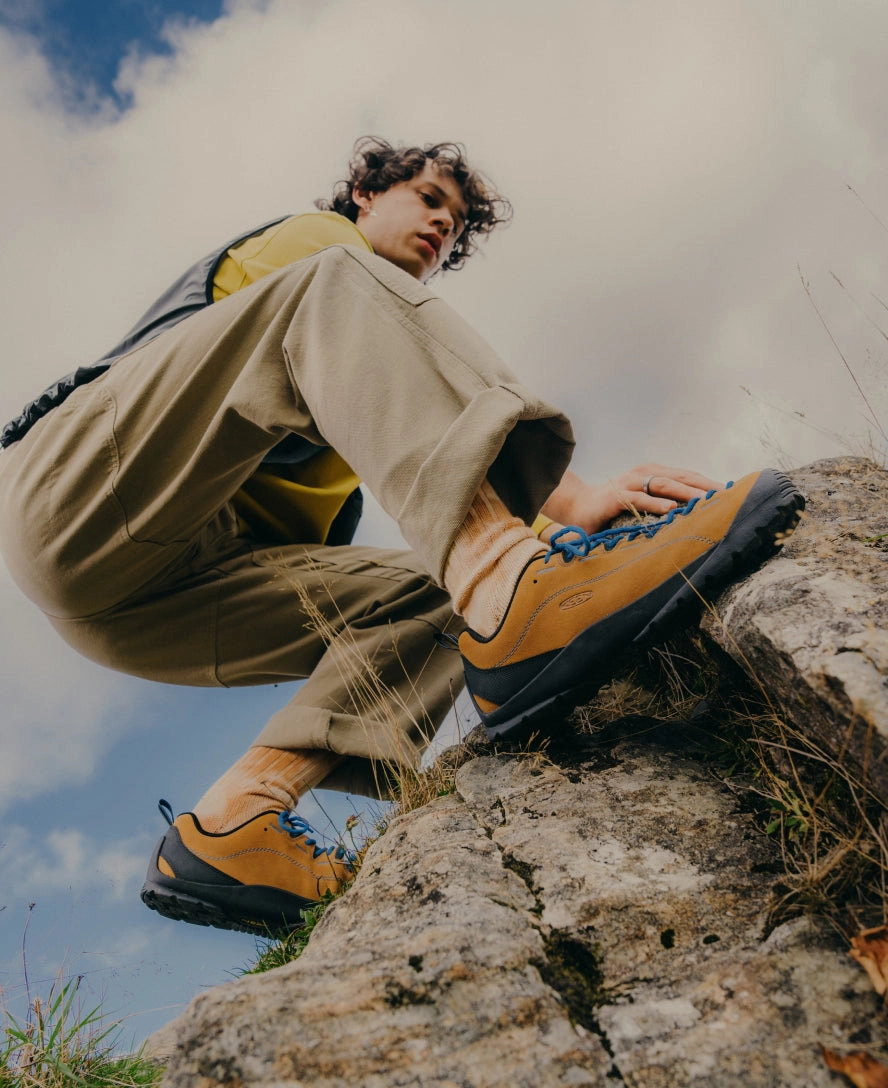 Men's Jasper Sneaker  |  Cathay Spice/Orion Blue Evolve Vegan Climbing Shoes