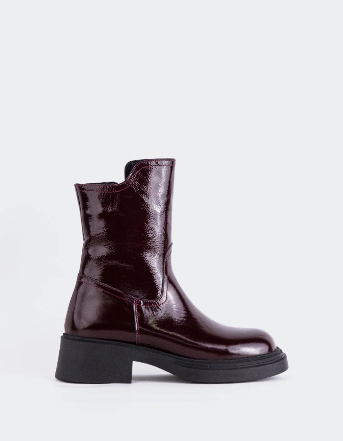 Macy's Chelsea Boots Rosemre Burgundy Naplack
