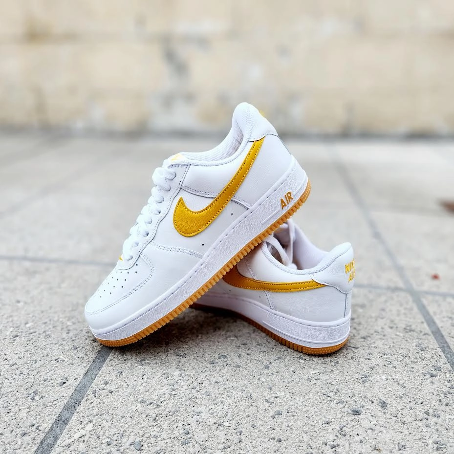 Kobe Bryant Basketball Shoes Nike Nike Air Force 1 Low Retro QS 'University Gold'