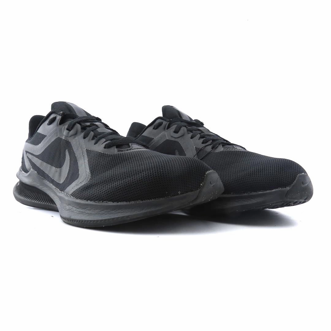 NIKE DOWNSHIFTER 10 Nike Reverse Swoosh Shoes