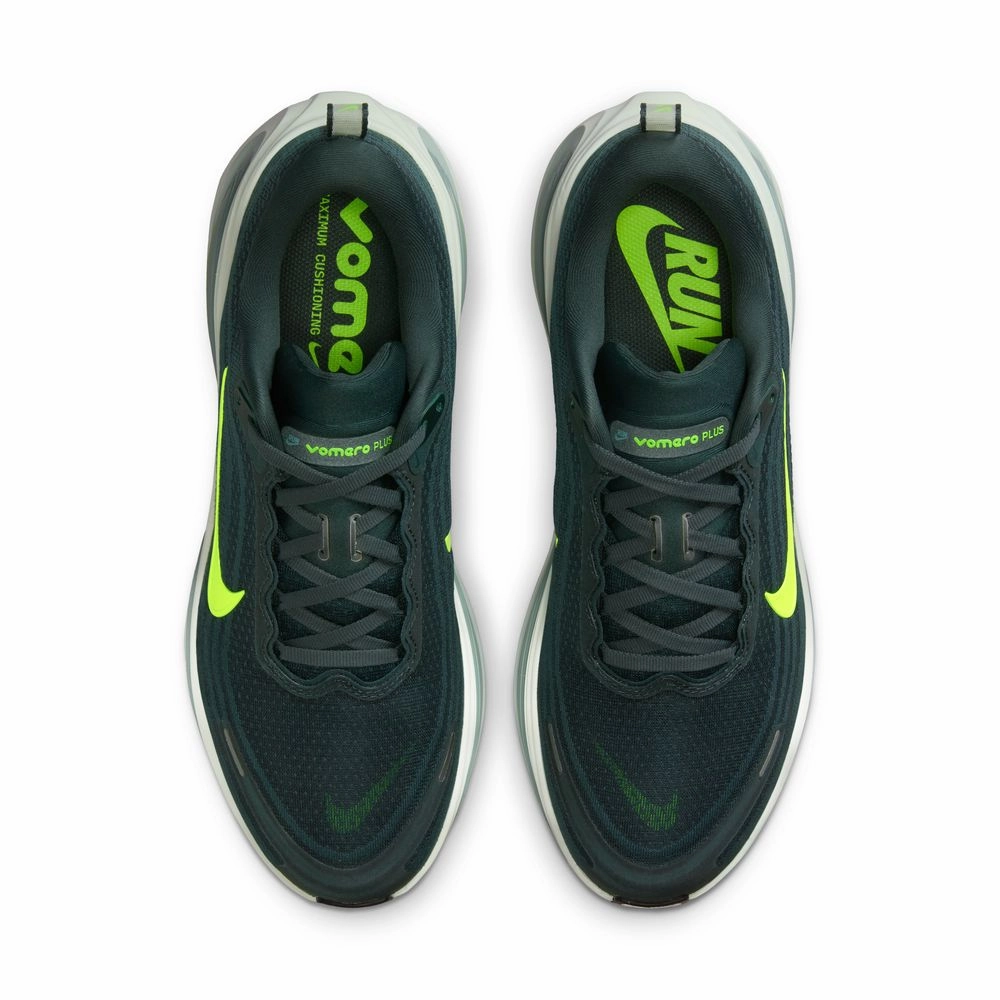 Nike Shoes Max Mens Nike Air Zoom Vomero Plus (D-Width)
