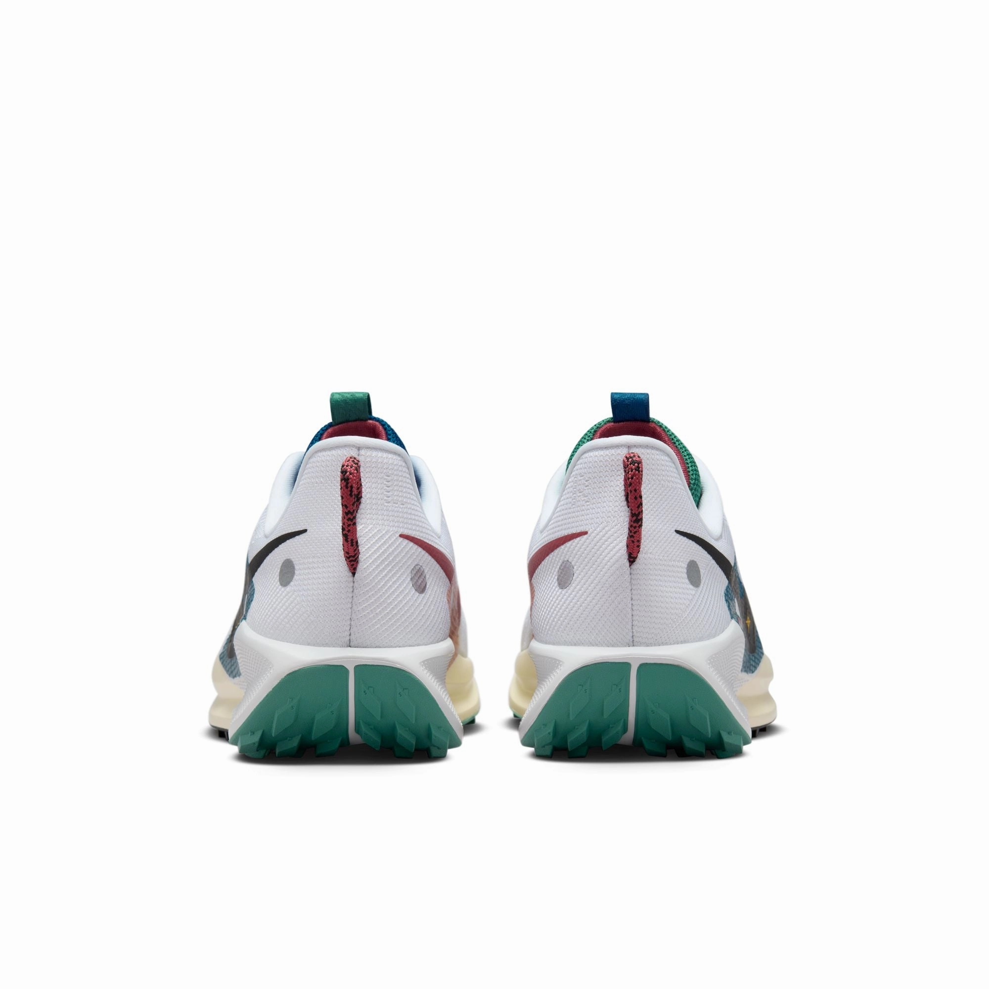 Nike Men's Pegasus Trail 5 Fuji Trail Running Shoes