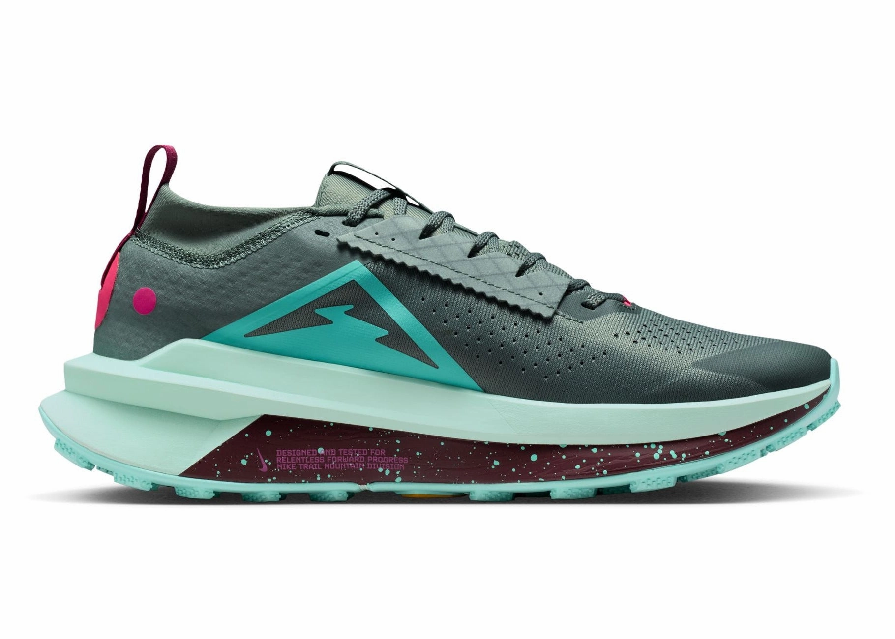 Nike Men's Zegama Trail 2 Hiking Boots Versus Trail Running Shoes