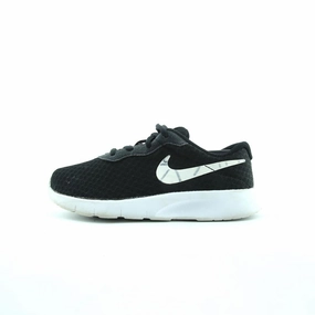 Nike Performance Shoes NIKE TANJUN