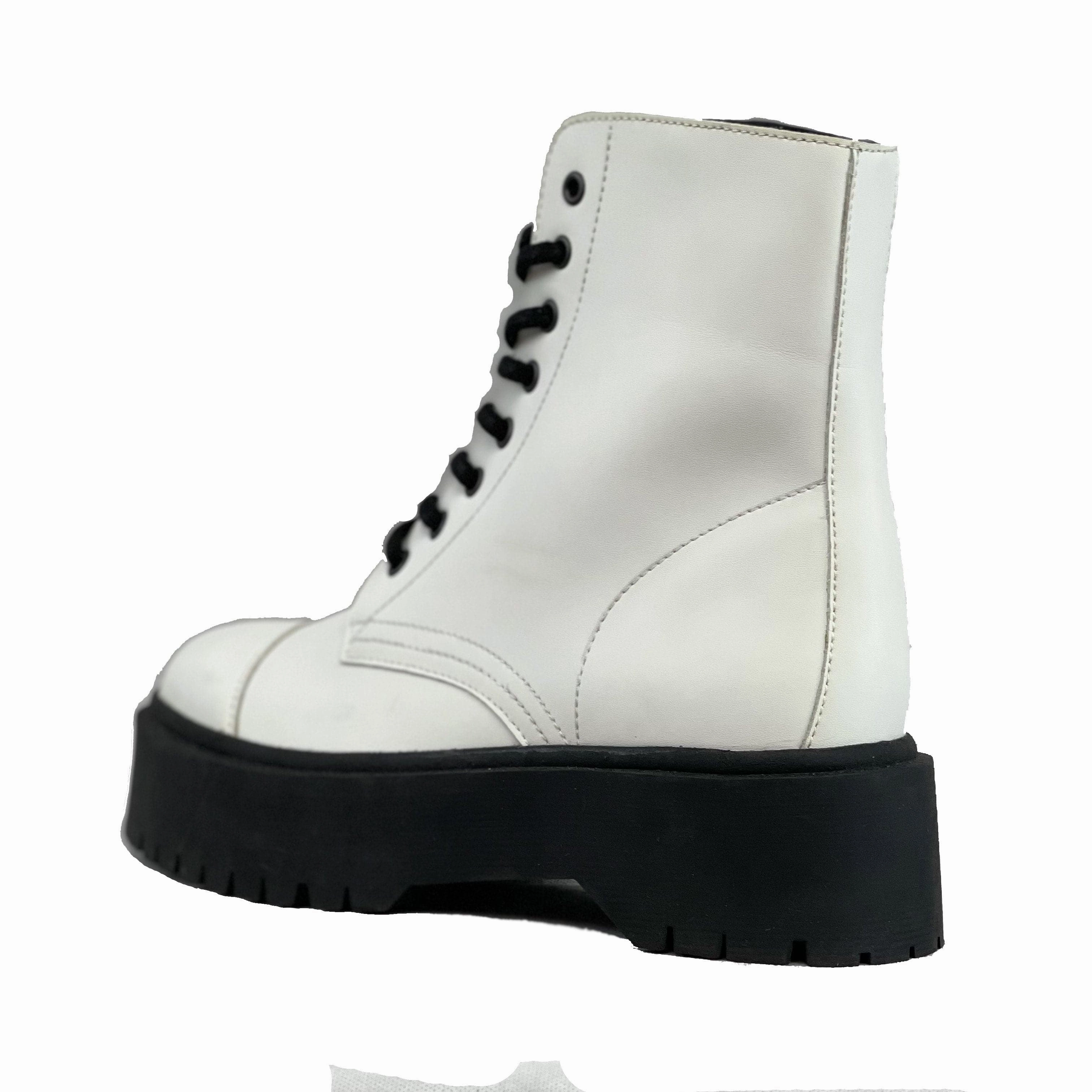 Police Gear Combat Boots 'Leela' vegan-leather boot with stacked sole for women by Zette Shoes - white