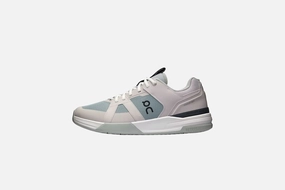 On "The Roger Clubhouse Pro" M - Silver / Glacier Apl Tennis Shoes