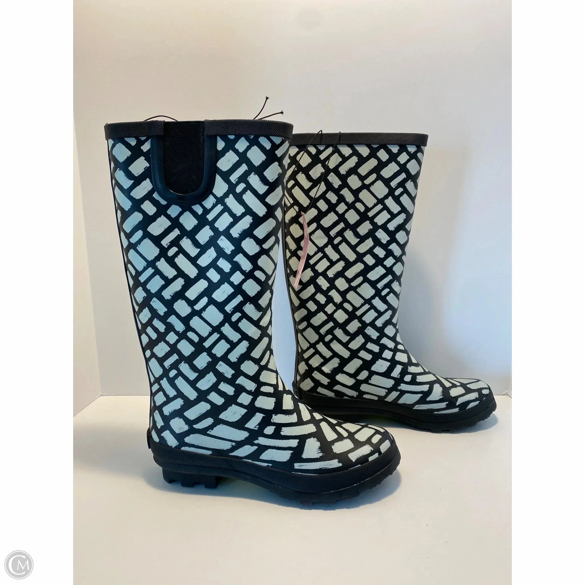 Calf Length Rain Boots Boots Rain By Serra In Black & White, Size: 8