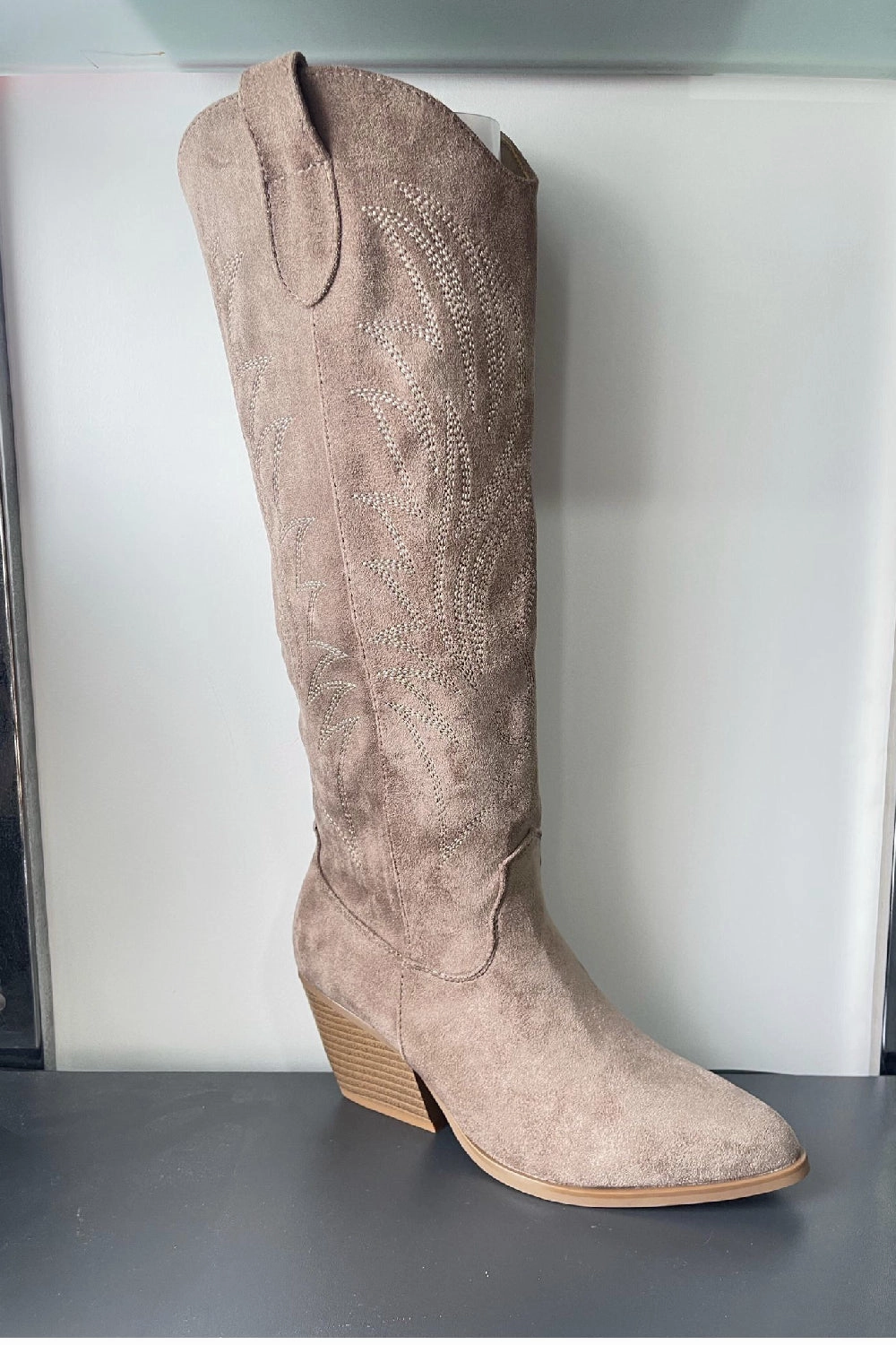 Xtratuff Boots WOMEN'S TAUPE EMBROIDERY STITCH DETAIL WESTREN FESTIVAL COWBOY KNEE HIGH BOOTS