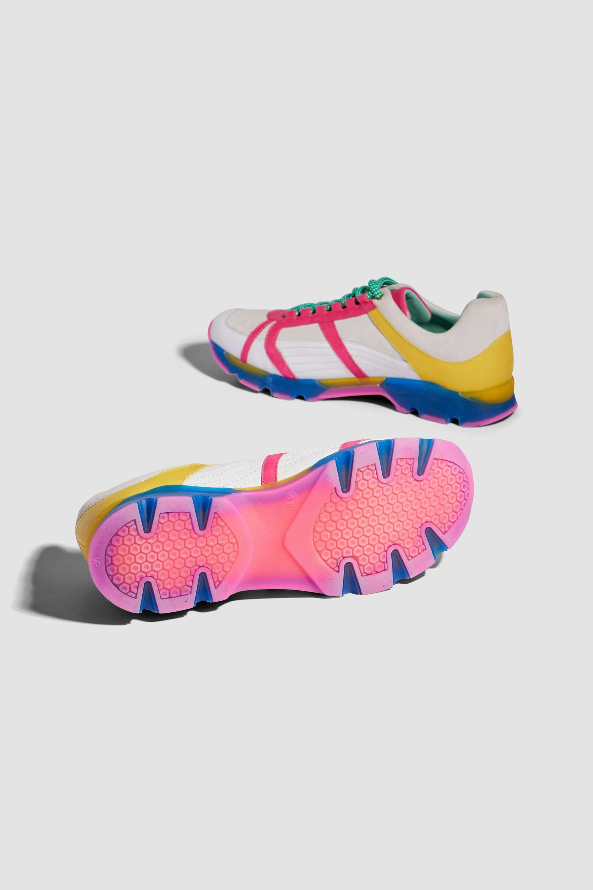 Running shoes in Soft Serve leather Running Shoes For High Arches