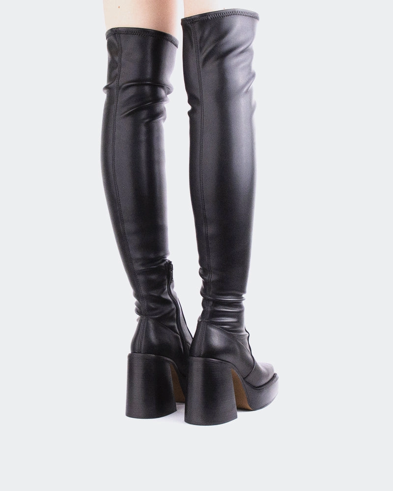 Wyatt Chelsea Boots Safron Black Stretch