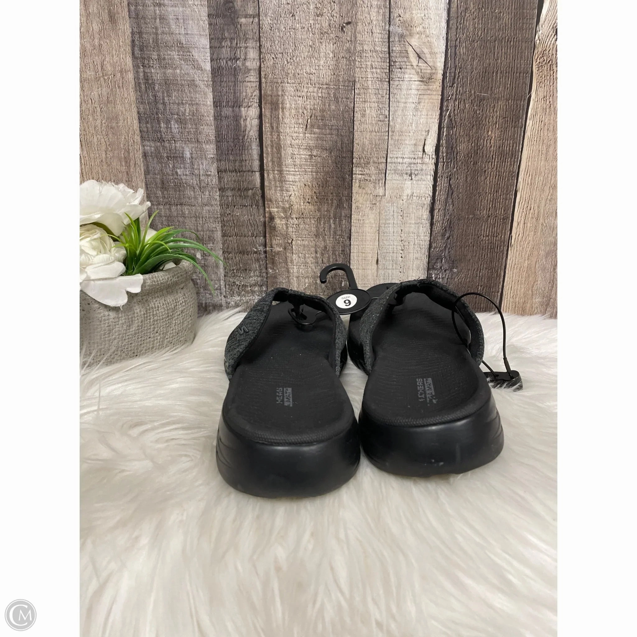 Vionic Bella Ii Flip Flops Sandals Flip Flops By Skechers In Black, Size: 9