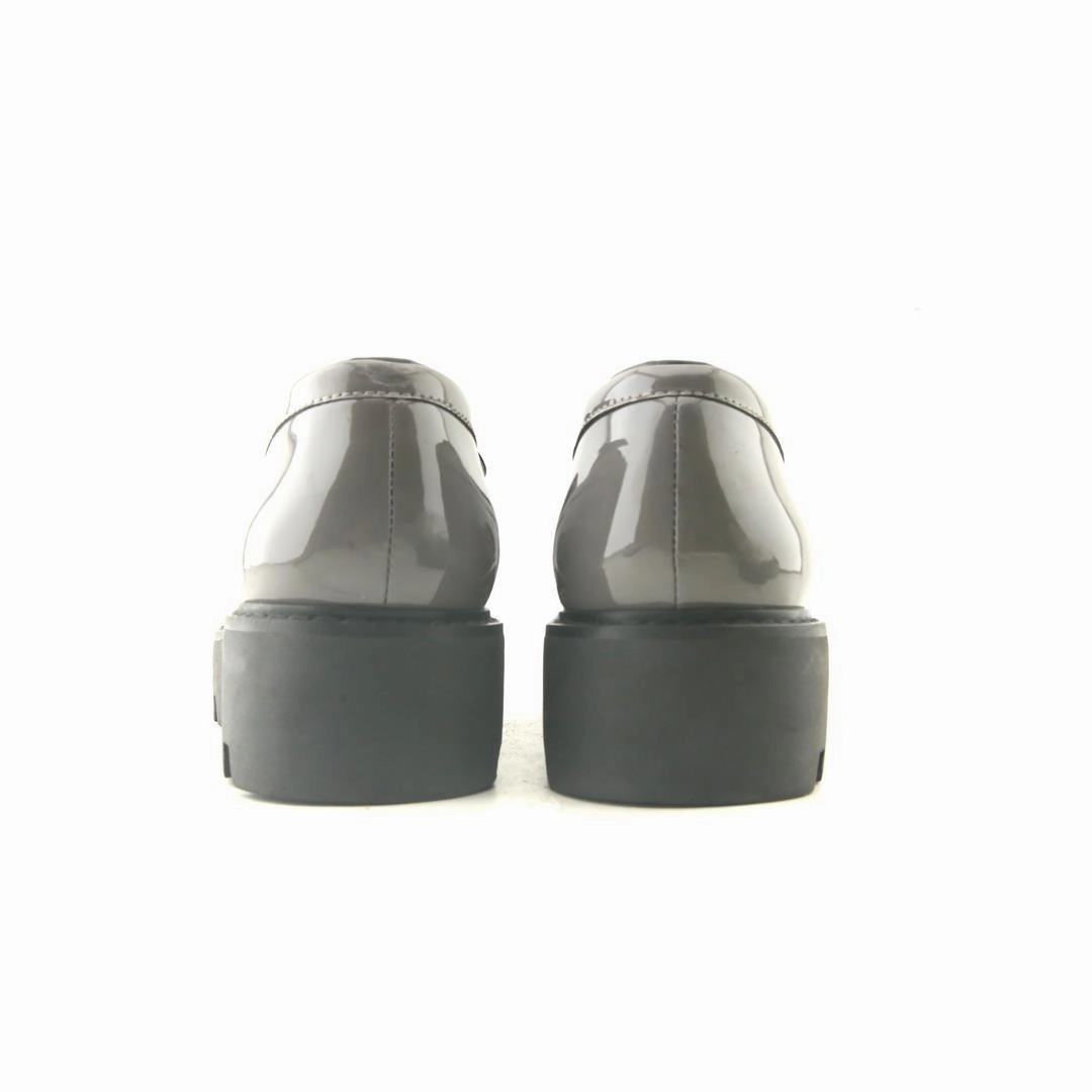 With Arch Support Slip On SARTO. .