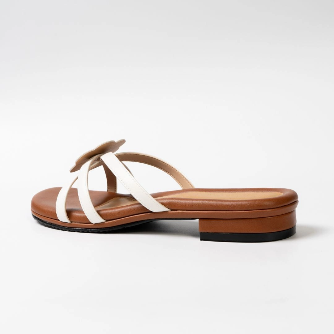 Dream in Hana White Flats Vagabond Shoes Flats