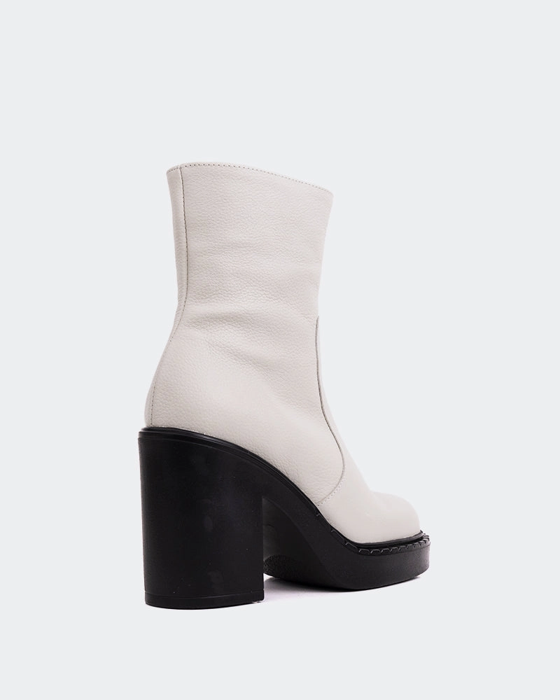 Shivers Off White Leather Carlos Santana Boots