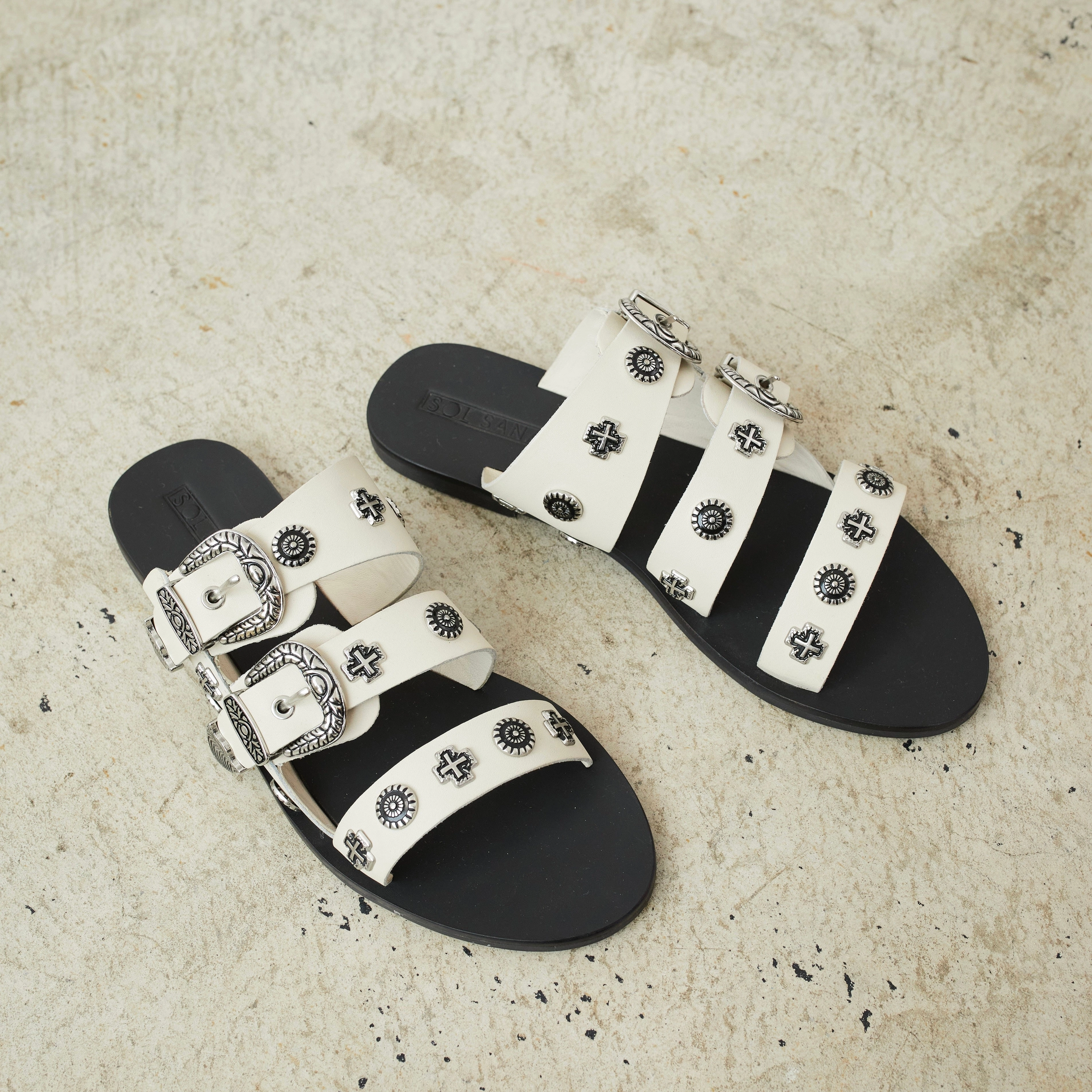 Freddy Fazbear Slippers Eastwood Slide Off White/Silver