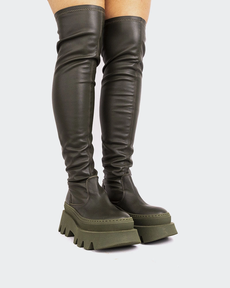 Chelsea Boots Street Style Moncton Military Stretch